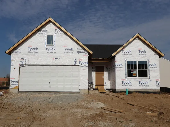 904 Sharp Dr, Plano, IL 60545