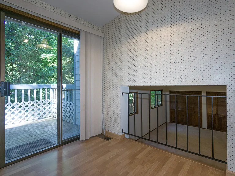 16708 SE 40th Pl — Photo 11