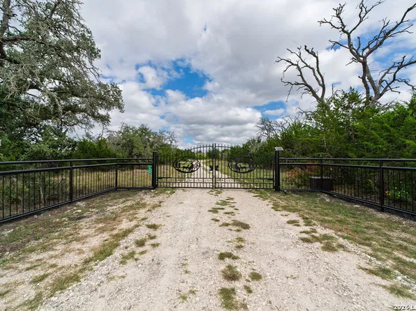 1445 FM 479, Harper, TX 78631