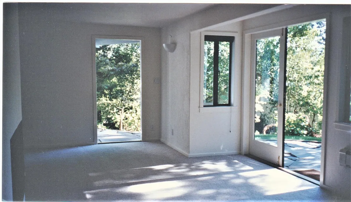 Building Photo - Oakdale Ave