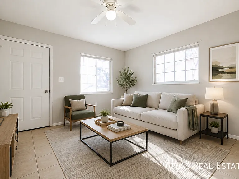881 E Egbert St — Photo 1