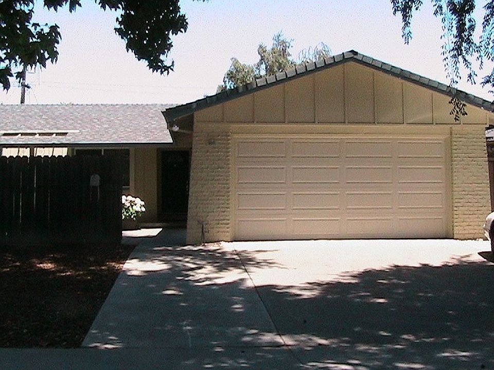 Driveway to private patio and front door.
