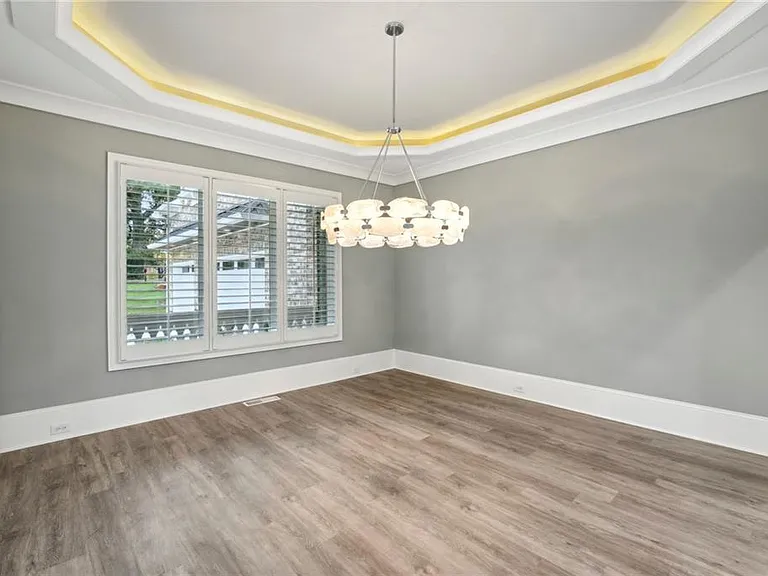 3750 Robinson Rd NE — Photo 7