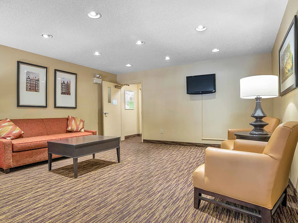 Lobby and Guest Check-in