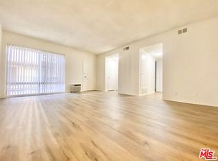 1140 N Clark St APT 308, West Hollywood, CA 90069
