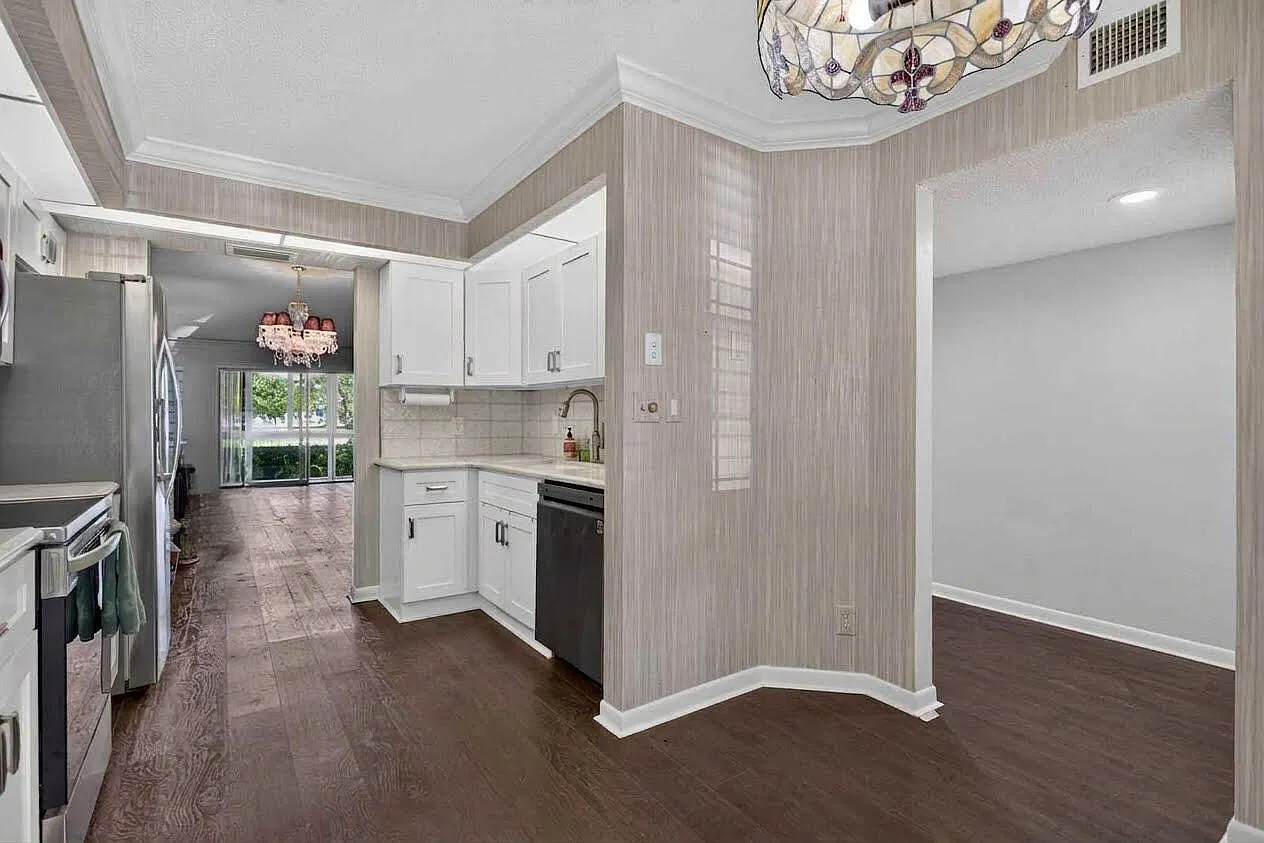 2 bed, 2.0 bath, 1225 sqft, $2,700 — Photo 4