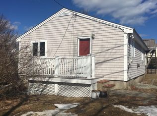 12 Spring St, York, ME 03909