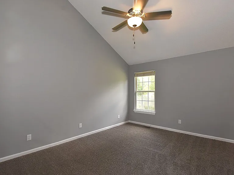 13650 Hunter Dr — Photo 6