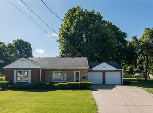 306 E Delaware St, Decatur, MI 49045