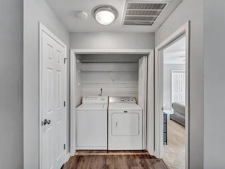 1801 Balfour Downs Cir — Photo 17