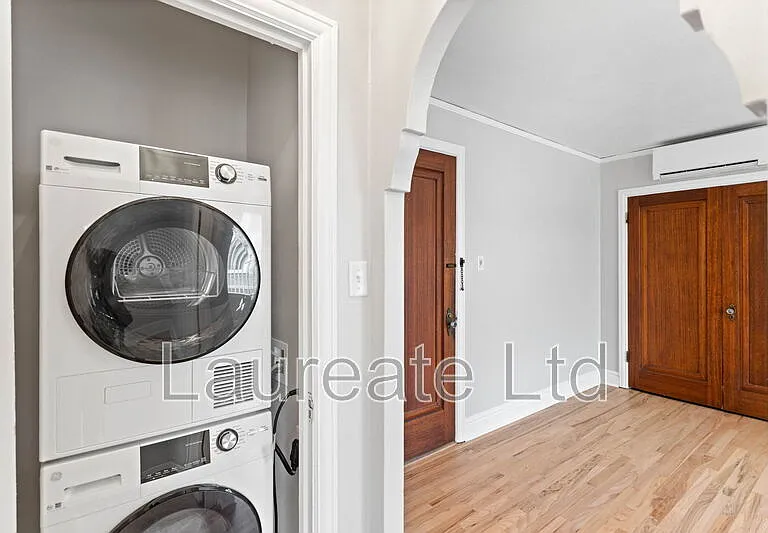 1050 N Pearl St #301 — Photo 15