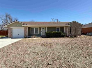 1710 Meadow Ln, Perry, OK 73077