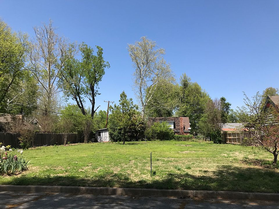 2nd image of 1715 E 57th Pl S