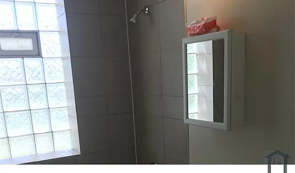 3 bed, $1,350 — Photo 3