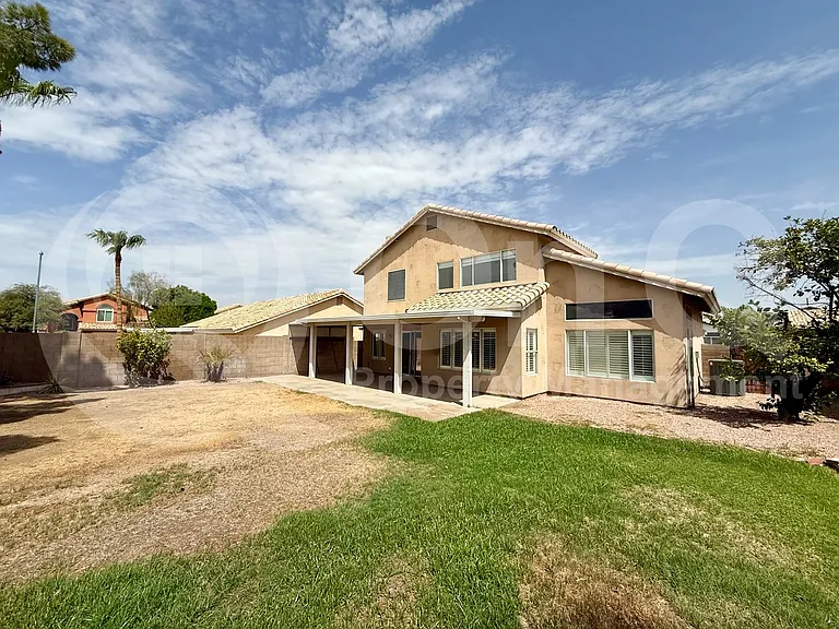 6321 E Roland St — Photo 24