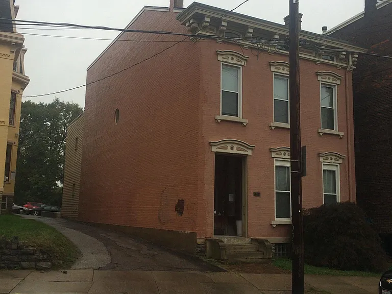 2340 Ohio Ave #3 — Photo 2
