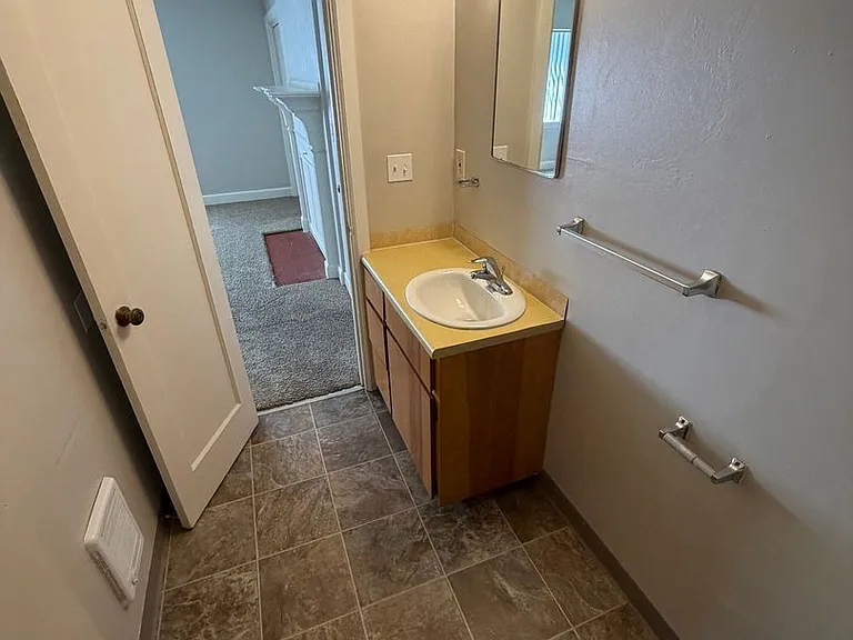 3003 NW Harrison Blvd #1 — Photo 7