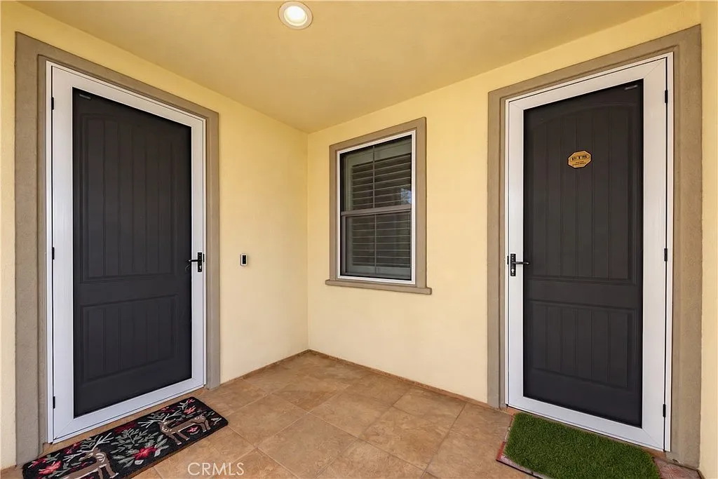 6 bed, 3614 sqft, $5,500 — Photo 4
