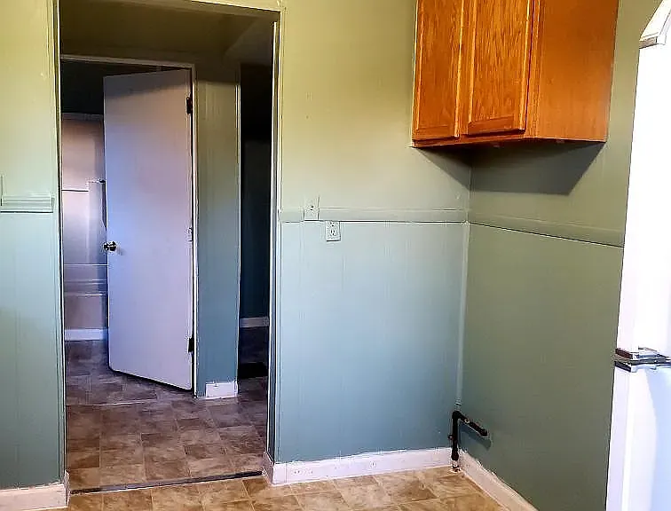 2231 Chase St — Photo 3