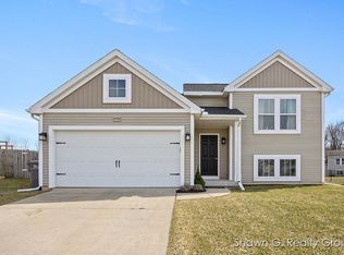 11729 Koala Bear Dr SE, Alto, MI