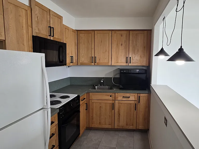 300 N State St #2527 — Photo 4