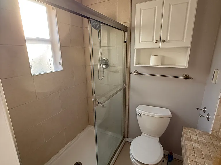 205 E McGinnis Cir — Photo 11
