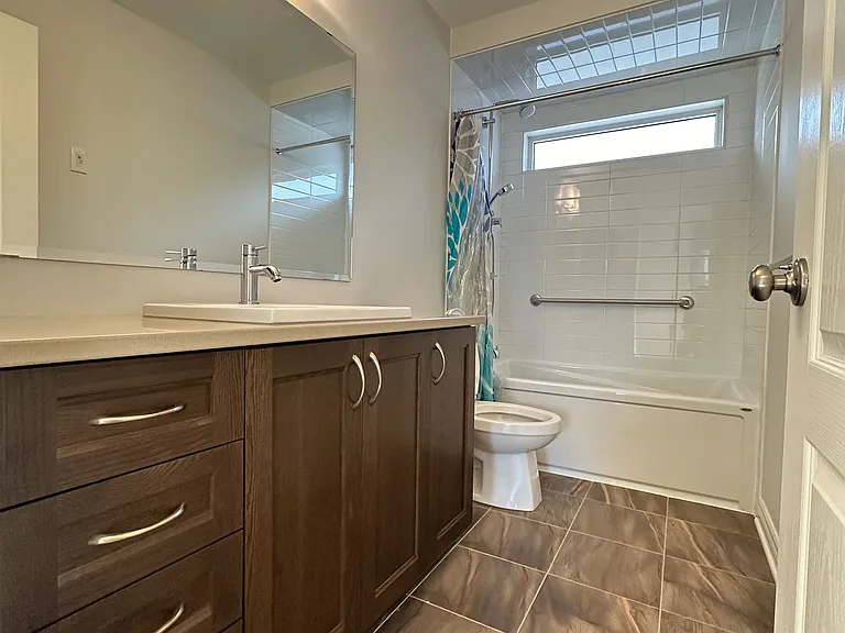 532 Supernova St — Photo 25