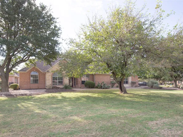 1049 Van Zandt Ct, Haslet, TX 76052