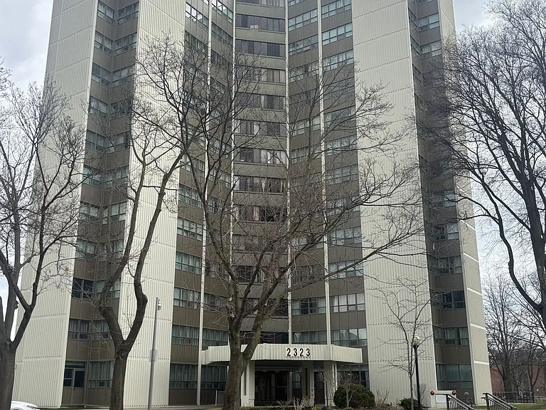 2323 Confederation Pkwy N #Penthouse 4 — Photo 1