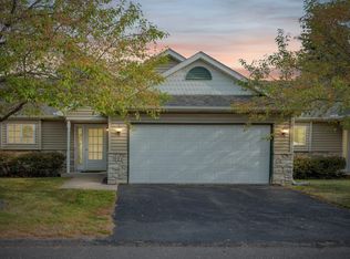 991 County Road D, Vadnais Heights, MN 55109