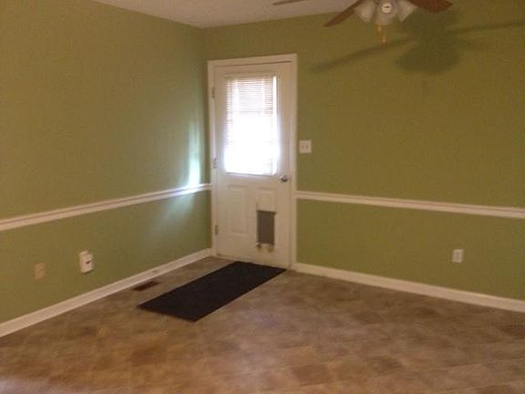 5th image of 112 Wells Ct
