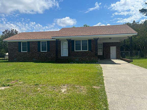 4th image of 3815 Robin Rd