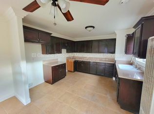 1424 E 59th St, Los Angeles, CA 90001