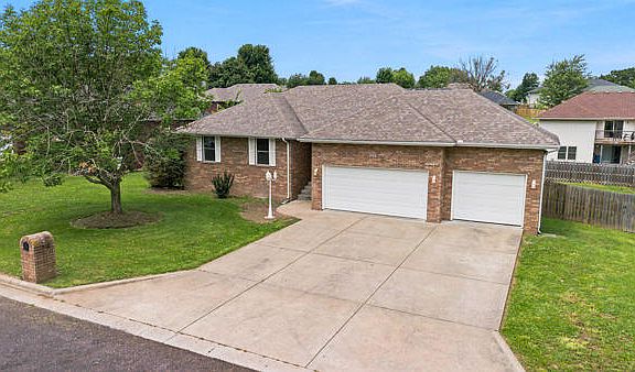 4th image of 206 Miller Way