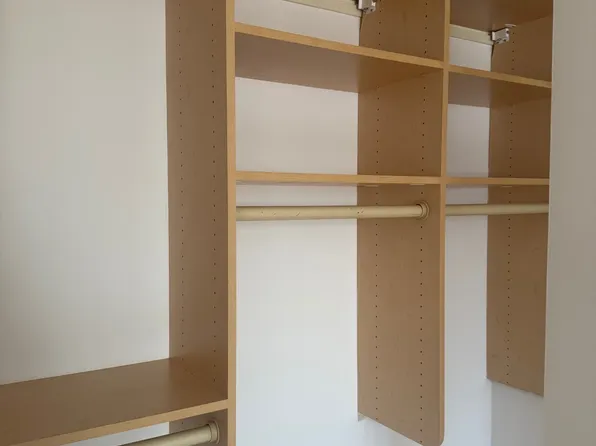 255 East 49th Street image 10 of 14