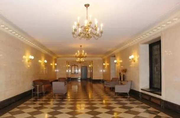 Rented by Corcoran | media 27