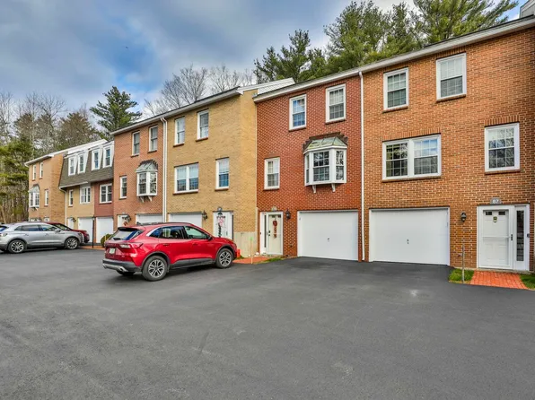 87 Derryfield Court, Manchester, NH 03104