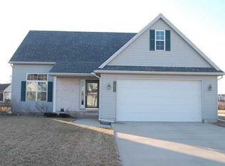 7055 Twin Lakes Rd, Perrysburg, OH 43551