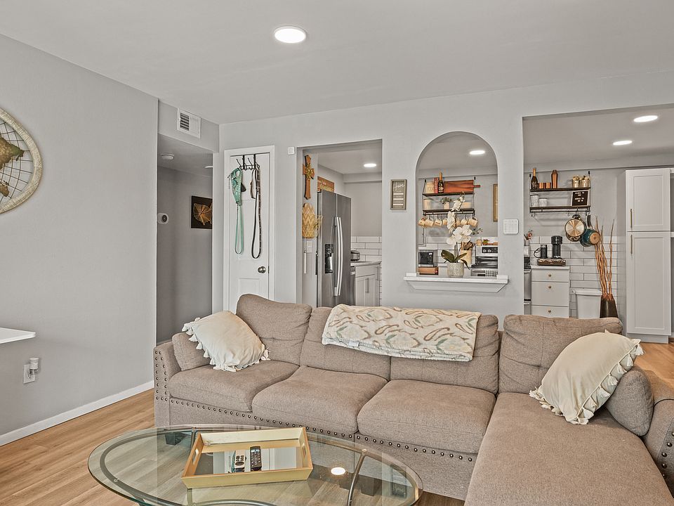 1st image of 12112 Melody Dr APT 302