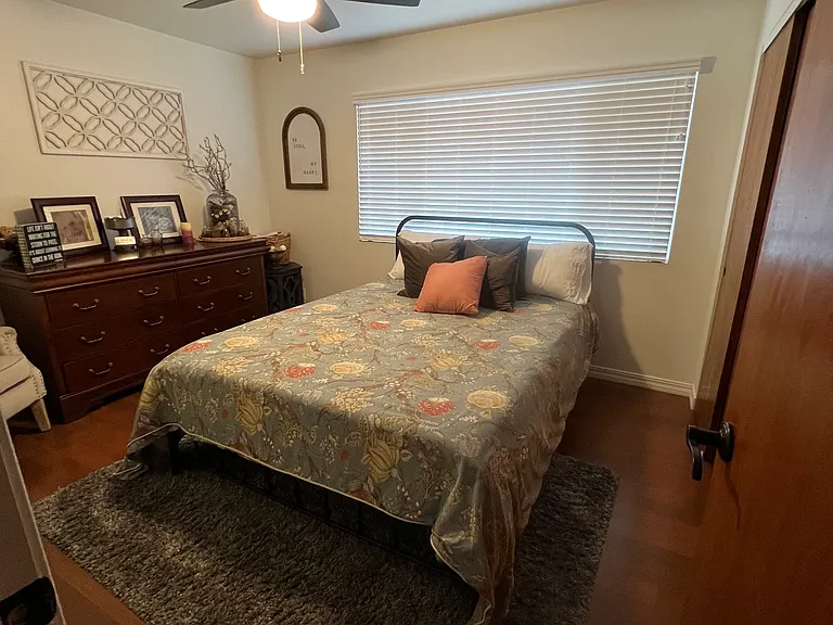 272 Walnut St — Photo 14
