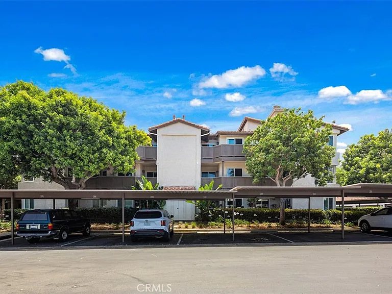 28 Corniche Dr #G — Photo 30