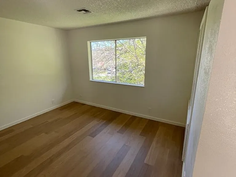 5525 Capistrano Ave #28 — Photo 8