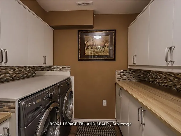 2635 Bateman Trl #105 — Photo 29
