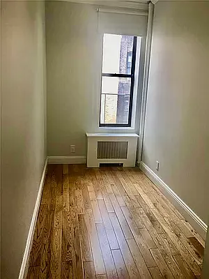 Rented by R New York | media 32