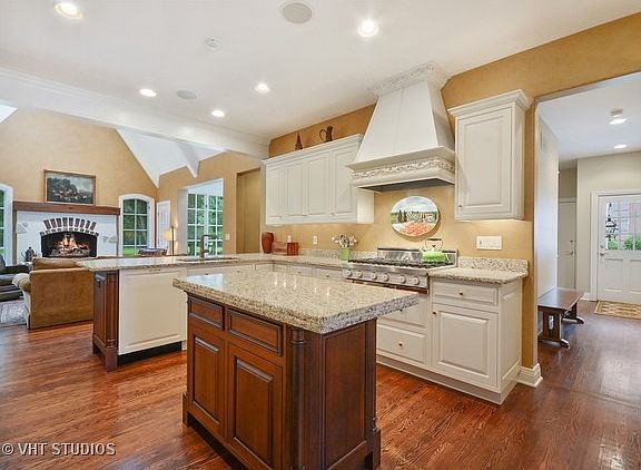 4th image of 2606 Royal Fox Dr