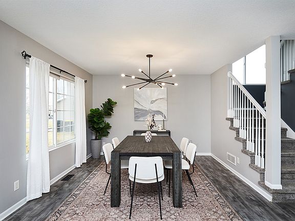 5th image of 825 SE Hummingbird Cir