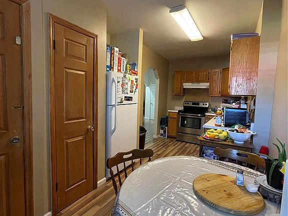 5th image of 5601 Colorado Ave