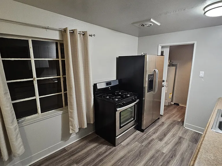 Kitchen 1