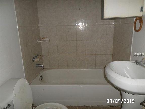 4th image of 740 Cohassett Ave