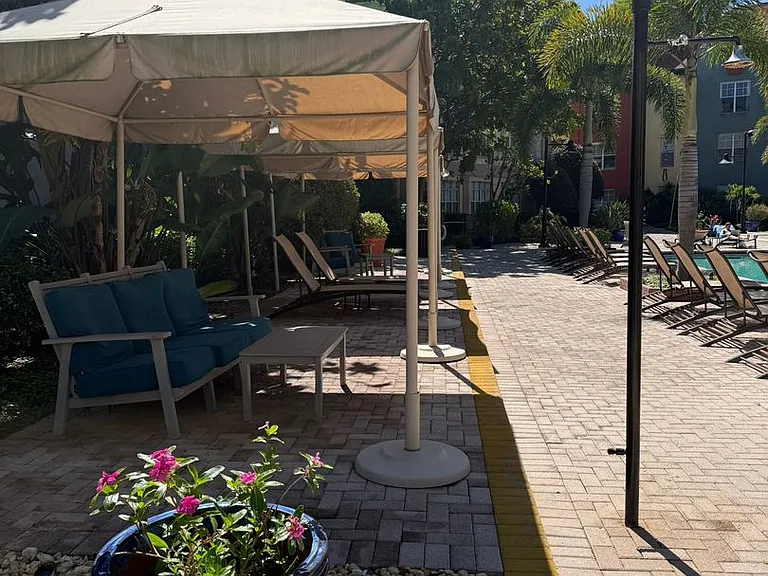 402 S Armenia Ave #114 — Photo 34